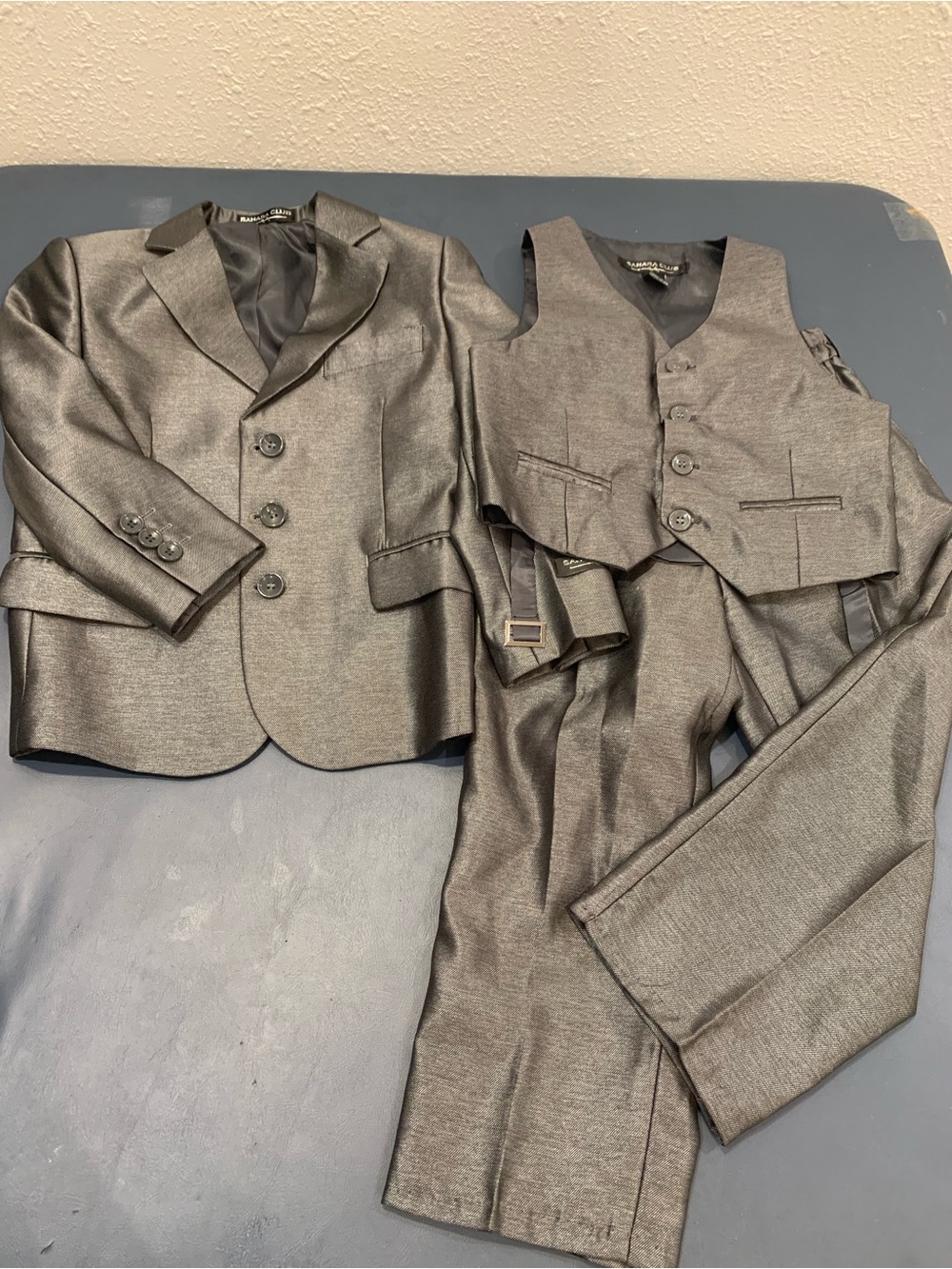 Classic Boys' 3-Piece Gray Suit Set - Vest, Jacket & Pants
